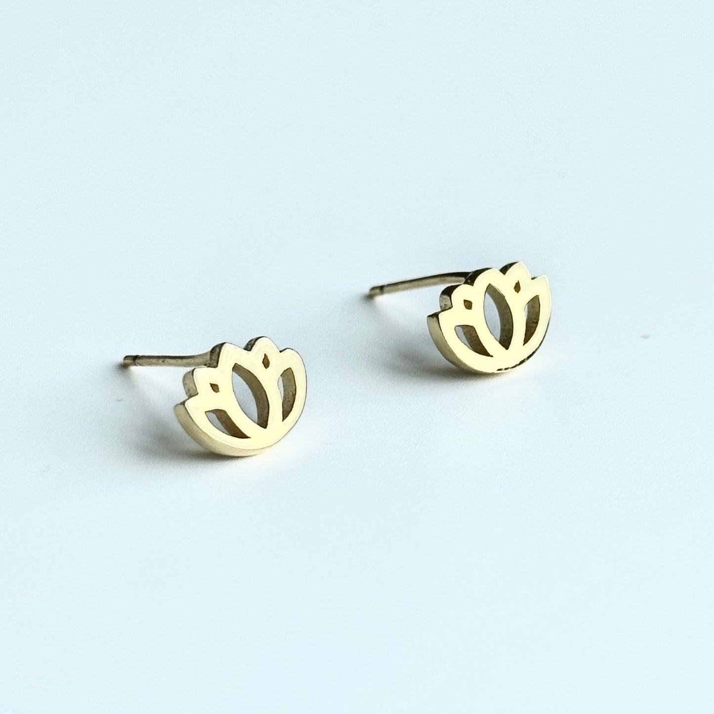 Lotus studs earrings